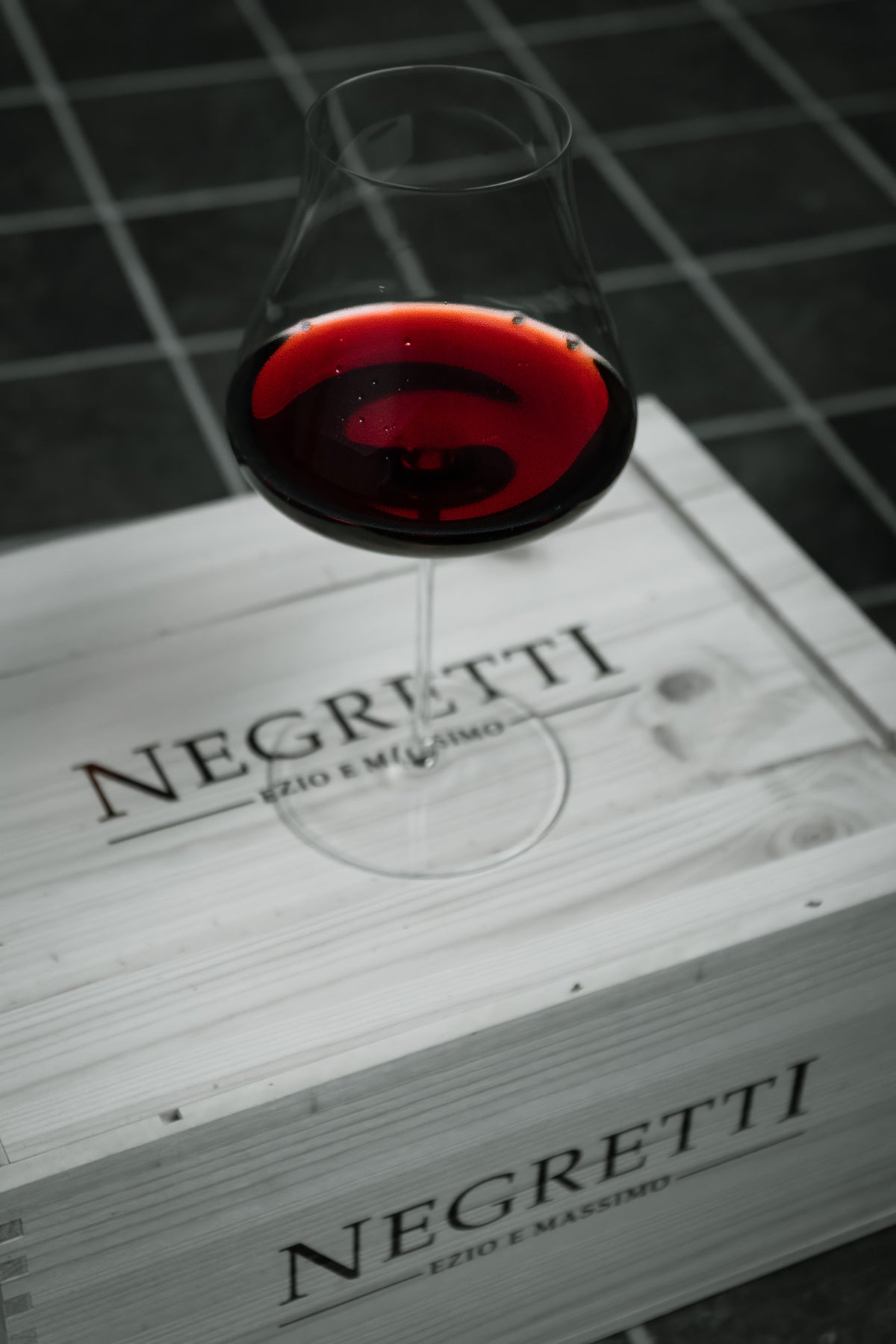 Negretti Barolo &#39;Mirau&#39; 2018 - Magnum 1,5L (in luxe houten kist)